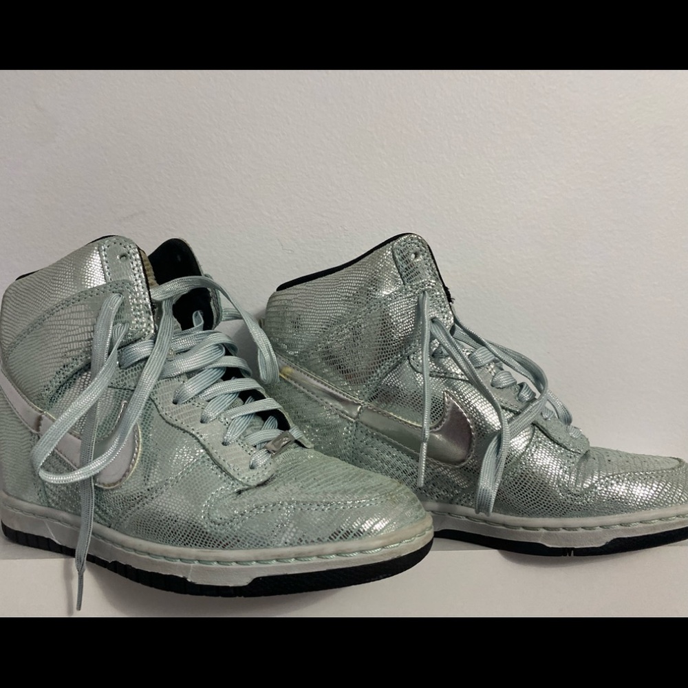 LIMITED EDITION NIKE. nike dunk sky Hi disco ball silver wedge
